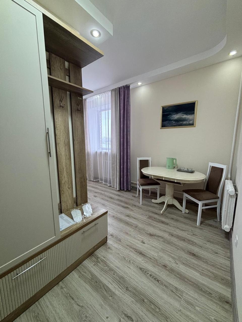 Гостиница ,,Меркурий И К,, Astana Exteriör bild